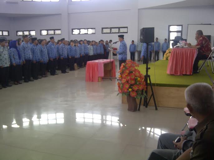 Ratusan PNS Diambil Sumpah dan Janji